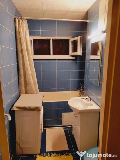 Apartament cu 3 camere semidecomandat, mobilat în Tătărași