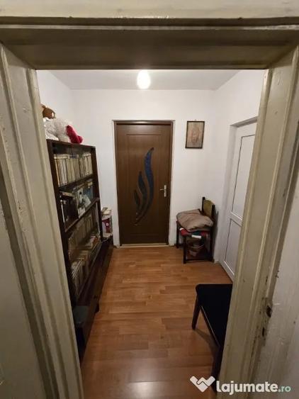 Casă cu 3 camere cu Teren 240 Mp în 23 August