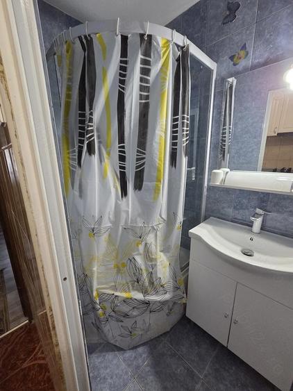 Garsonieră decomandată în Micro 40