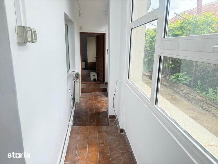 Casă cu 6 camere cu Teren 3500 Mp în Ulmi