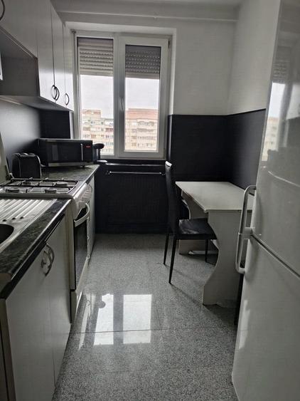 Apartament cu 2 camere semidecomandat în Rogerius