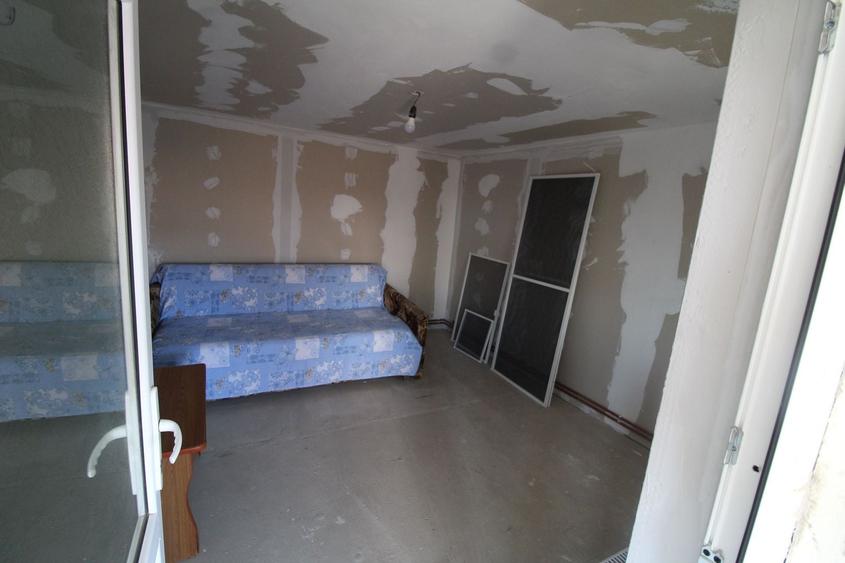 Casă individuală cu 4 camere cu Canalizare în Godinești