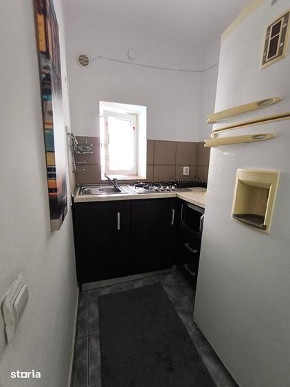 Casă cu 2 camere cu Teren 30 Mp în Piața Unirii