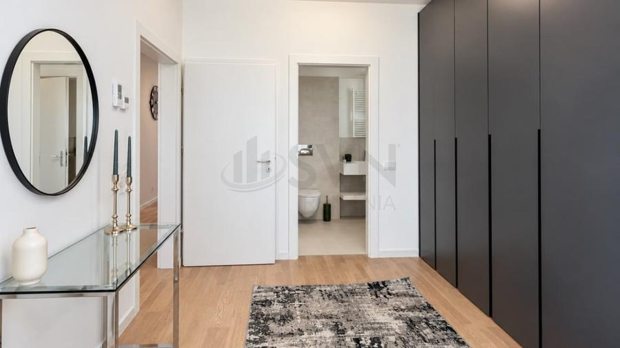Apartament cu 3 camere decomandat în Băneasa