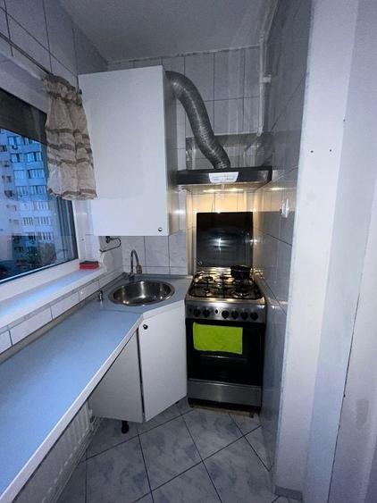 Apartament cu 2 camere decomandat în Basarabia