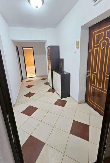 Apartament cu 2 camere decomandat, mobilat în Mazepa 1