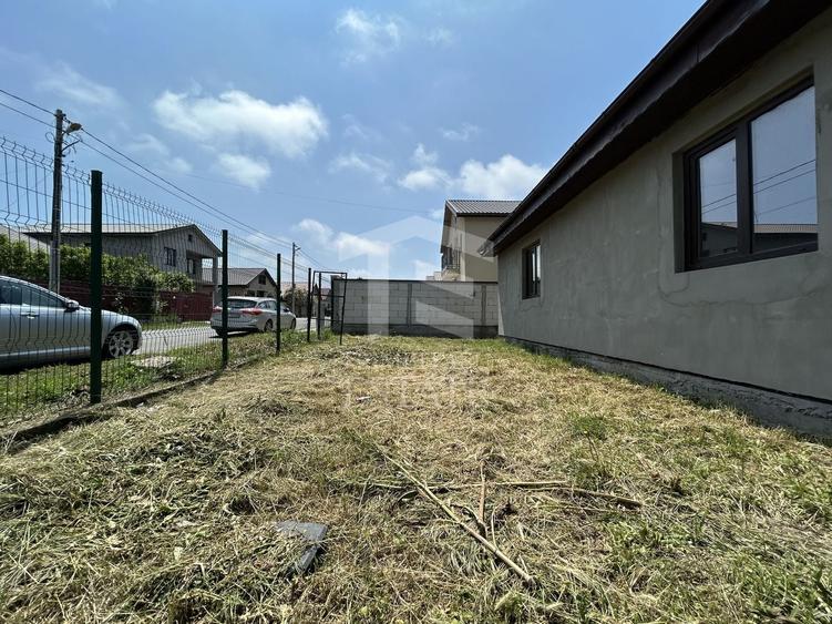 Casă individuală cu 2 camere cu Canalizare în Lumina