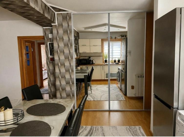 Apartament cu 2 camere decomandat în Hârșova