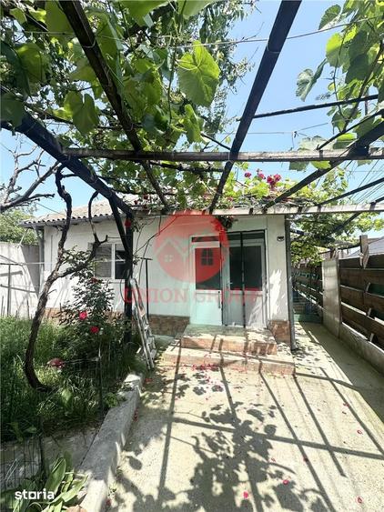 Casă cu 3 camere cu Teren 215 Mp în Lumina