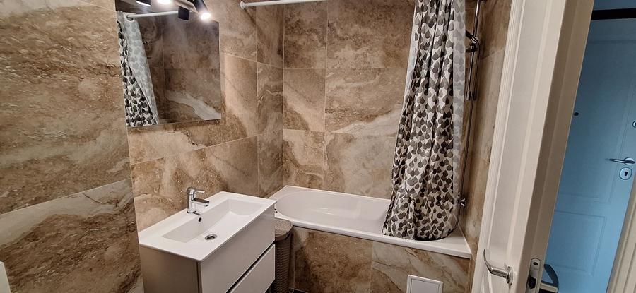 Garsonieră decomandată în Exterior Vest