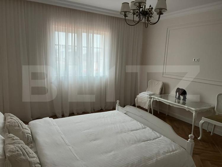 Casă cu 4 camere cu Teren 350 Mp în Central