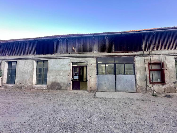 Spațiu comercial, de 225 mp, în Central