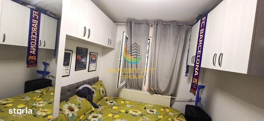 Apartament cu 3 camere semidecomandat în Central