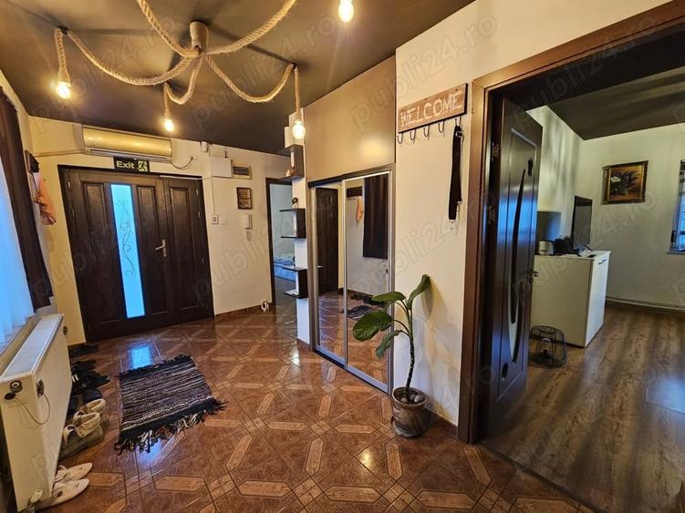 Casă cu 4 camere cu Teren 214 Mp în Central