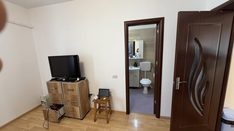 CEA MAI MARE VILA INSIRUITA DIN CHIAJNA, 173 mp construiti, str Luceafarului - 10