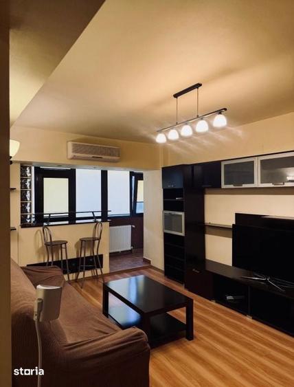 Apartament cu 3 camere decomandat în Ștefan cel Mare