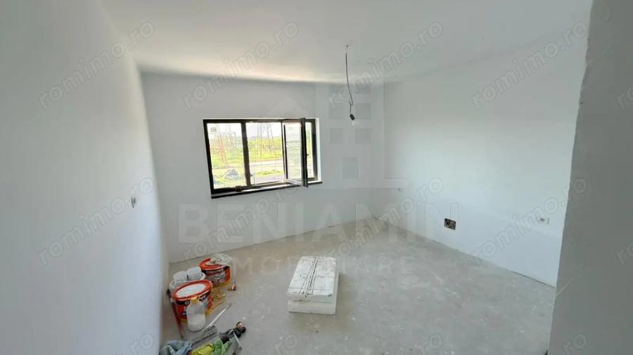 Casă cu Teren 456 Mp în Malu Mare