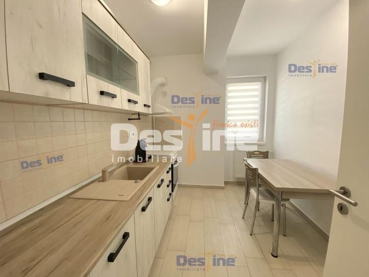 Apartament cu 2 camere decomandat în Tractorul