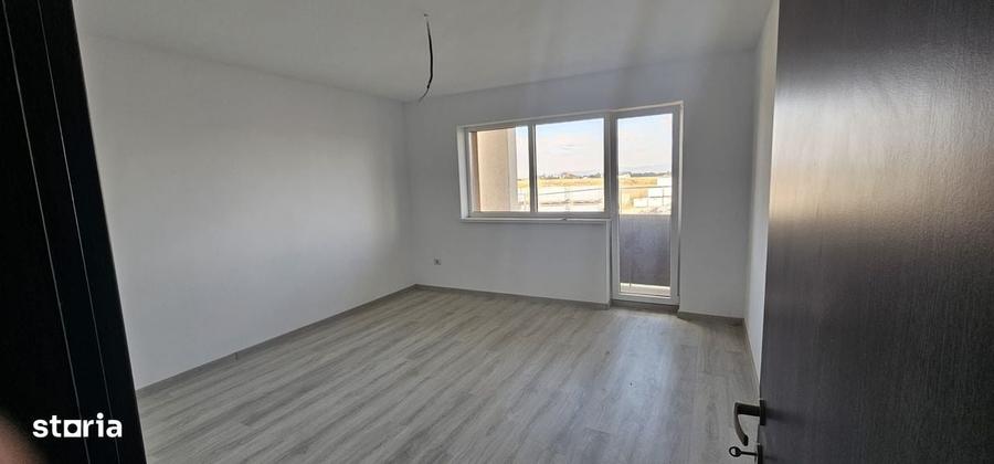 Apartament cu 2 camere decomandat în Sânpetru