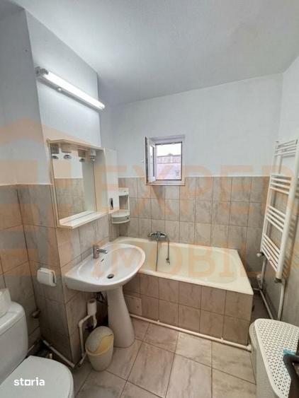 Apartament cu 2 camere decomandat în Sud