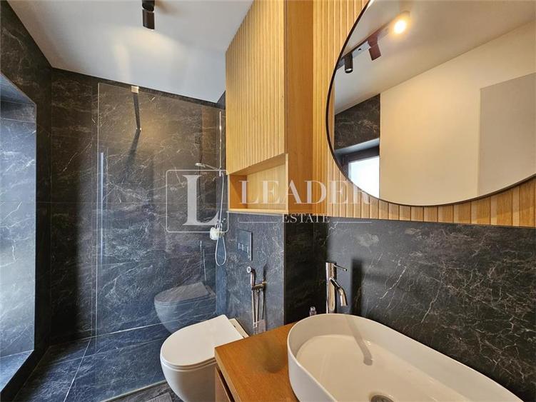 Duplex cu 5 camere cu Garaj în Pipera