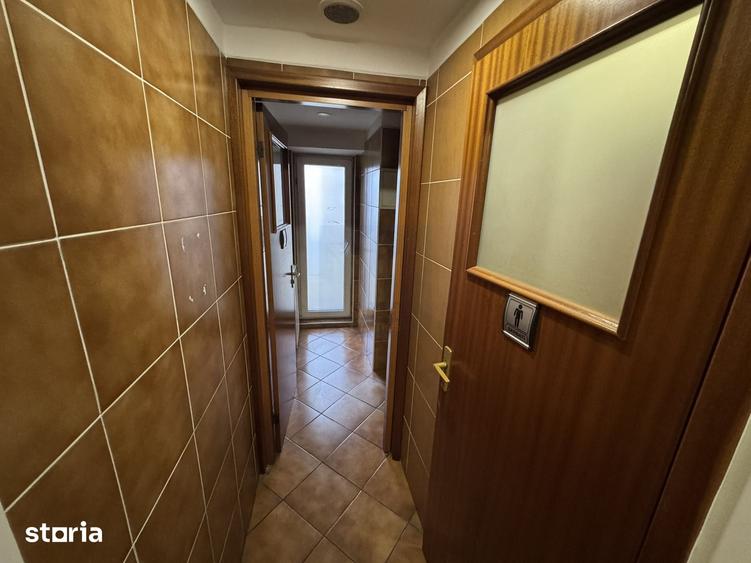 Spațiu comercial, de 40 mp, în Centrul Civic