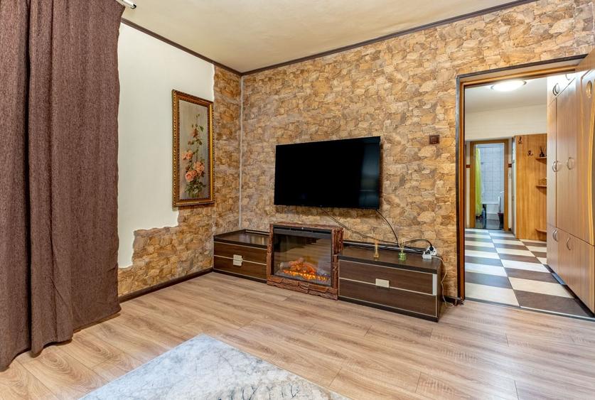 Apartament cu 2 camere decomandat în Decebal