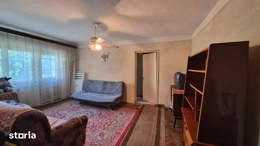 Apartament cu 2 camere semidecomandat în Central