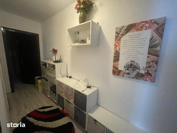 Apartament cu 3 camere în 1 Mai