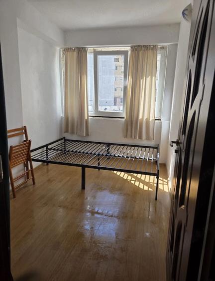 Apartament cu 2 camere semidecomandat în Micro 3