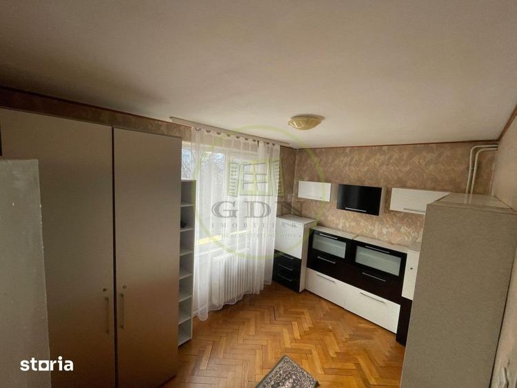 Apartament cu 4 camere, mobilat în Central