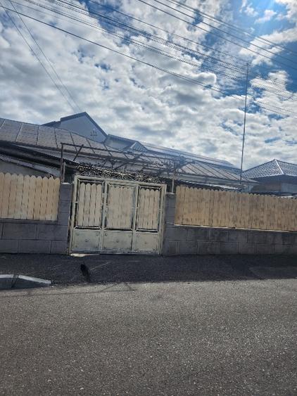 Casă individuală cu 5 camere cu Teren 200 Mp în Micro 5
