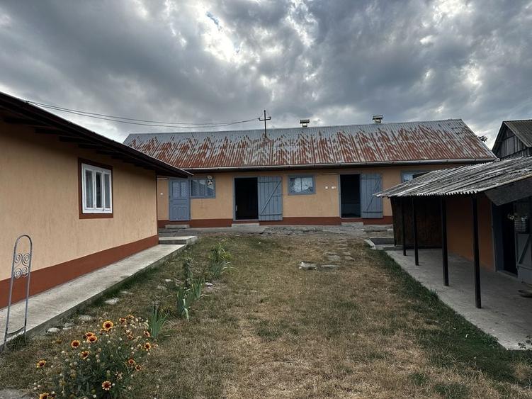 Casă cu 3 camere în Exterior Vest