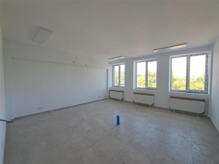 Birou, de 200 mp, în Dâmbul Rotund