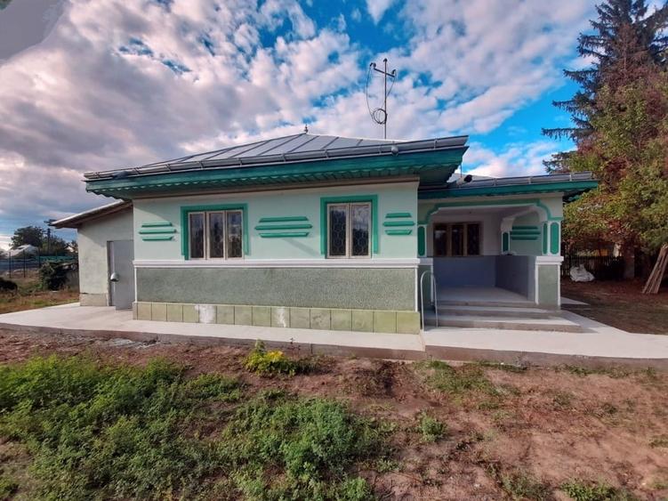 Casă individuală cu 5 camere cu Canalizare în Prăjești (Măgirești)