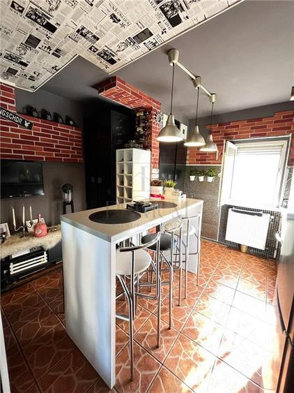 Apartament cu 2 camere semidecomandat, mobilat în Bucovina