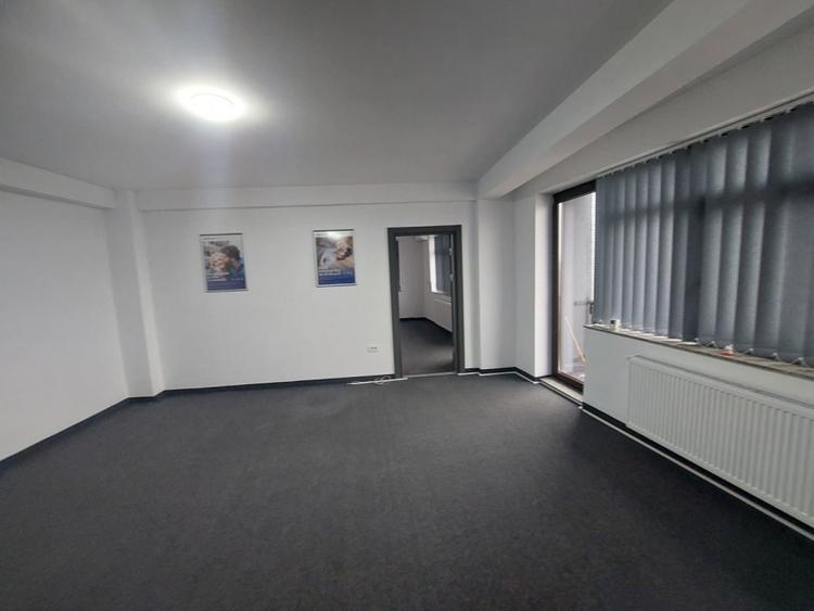 Birou, de 80 mp, în Tomis Nord