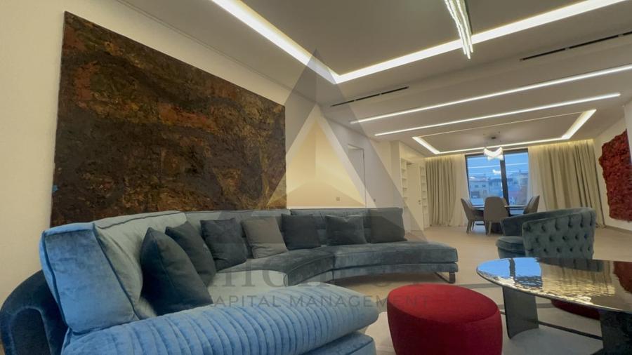 Apartament cu 4 camere semidecomandat, mobilat în Kiseleff