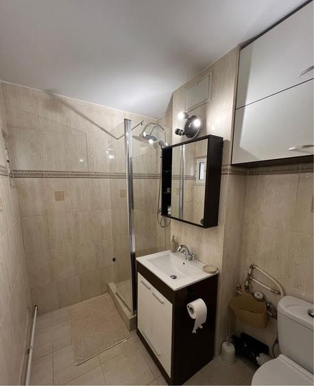 Apartament cu 2 camere decomandat în Rolast