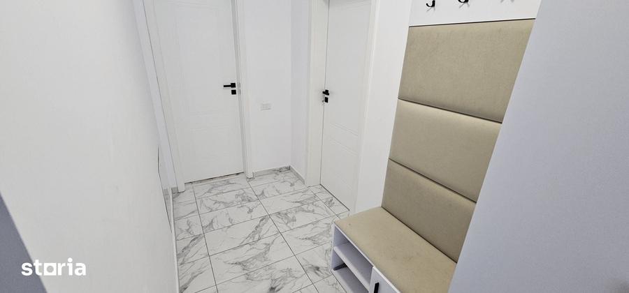Apartament cu 2 camere decomandat în Titan