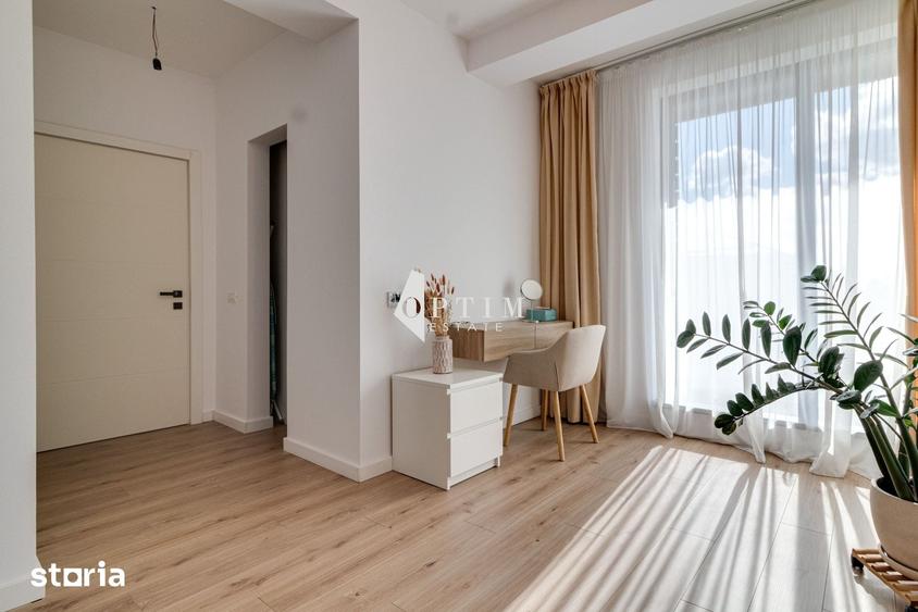 Casă cu 5 camere cu Teren 377 Mp în Corbeanca