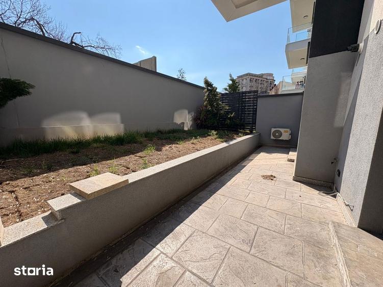 Apartament cu 2 camere, mobilat în Centrul Civic