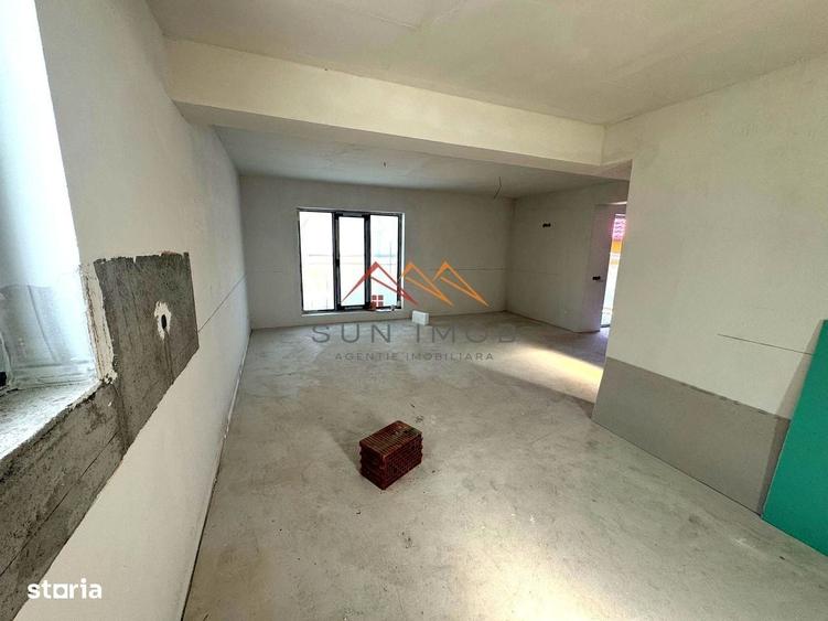 Casă cu 4 camere în Ghioșești