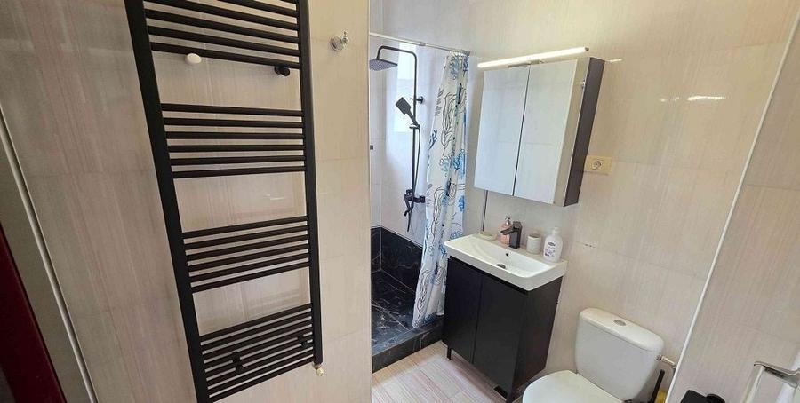 Apartament cu 3 camere în Băneasa