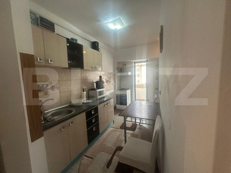 Apartament cu 2 camere decomandat, mobilat în Central