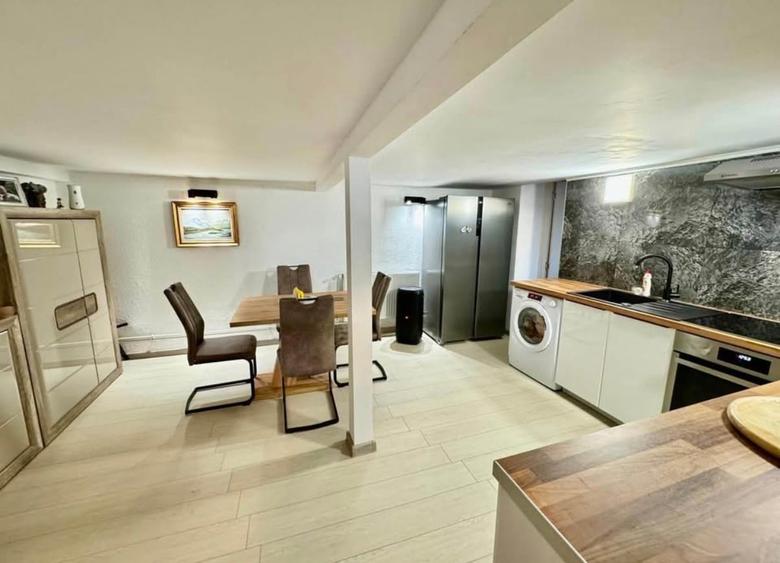 Apartament cu 2 camere decomandat în Bogdăneștilor
