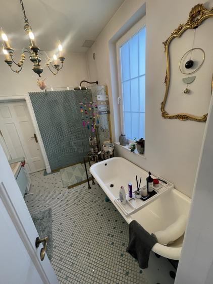 Apartament cu 3 camere decomandat, mobilat în Arcul de Triumf