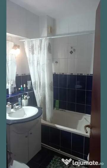 Apartament cu 3 camere decomandat în Țiglina 2