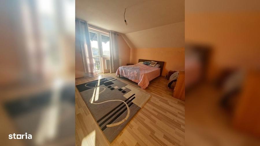 Casă cu 4 camere în Central