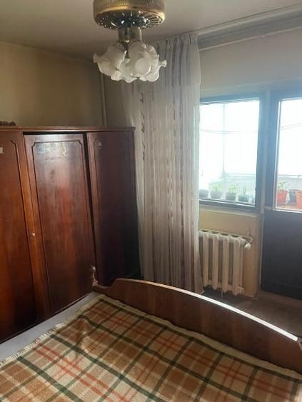 Apartament cu 4 camere decomandat, mobilat în Vitan Mall